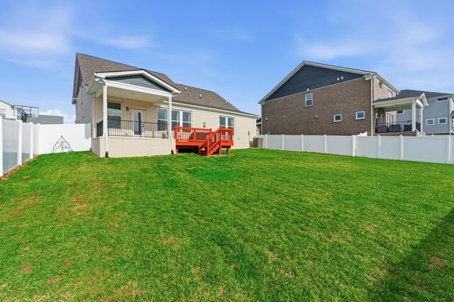 550 Snap Dragon Ln, Hendersonville, TN 37075