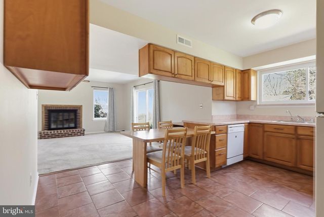 1567 BROCK CREEK DR, Yardley, PA 19067