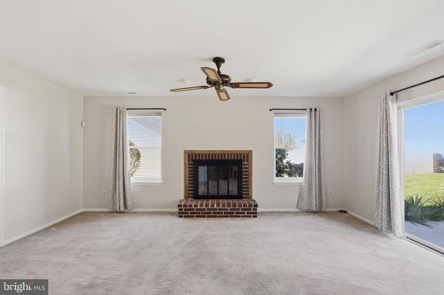 1567 BROCK CREEK DR, Yardley, PA 19067