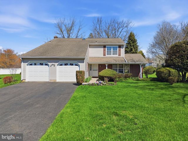 1567 BROCK CREEK DR, Yardley, PA 19067