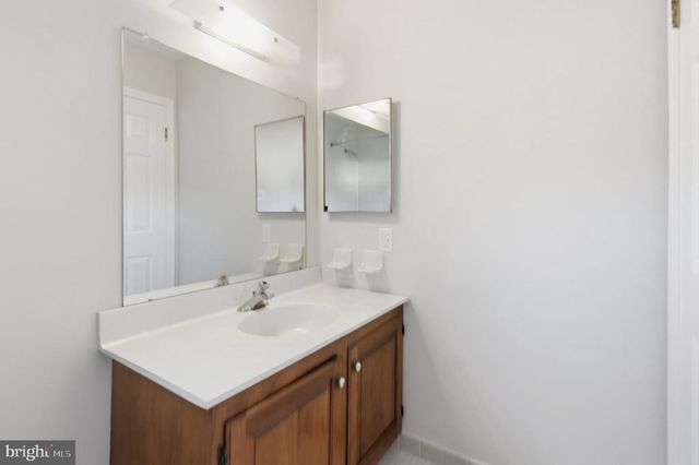 1567 BROCK CREEK DR, Yardley, PA 19067