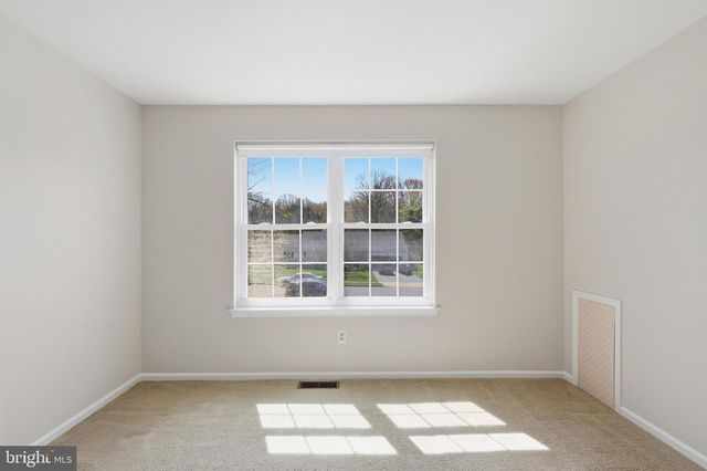 1567 BROCK CREEK DR, Yardley, PA 19067