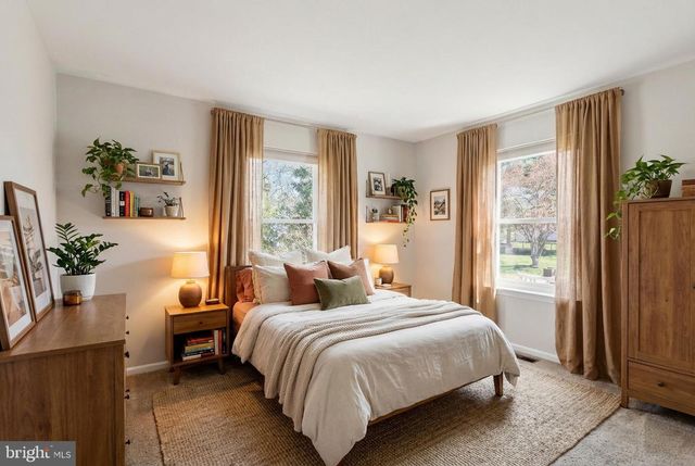 1567 BROCK CREEK DR, Yardley, PA 19067