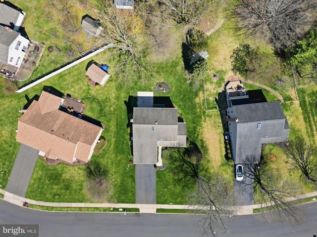 1567 BROCK CREEK DR, Yardley, PA 19067