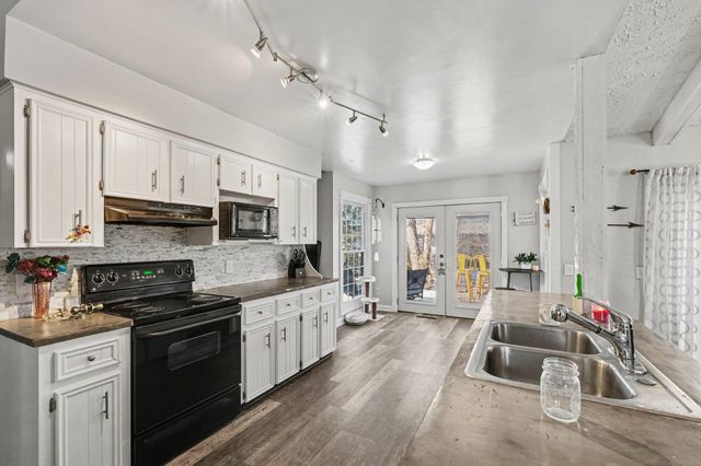 6617 Knollview Drive, Georgetown Twp, MI 49426