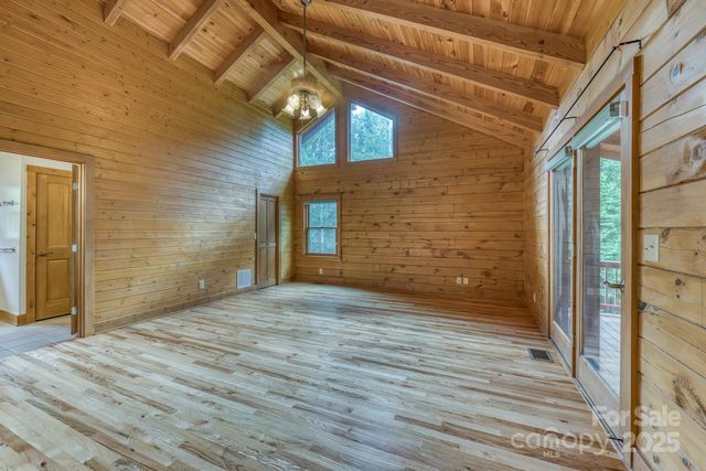 5023 Elk Park Highway, Elk Park, NC 28622