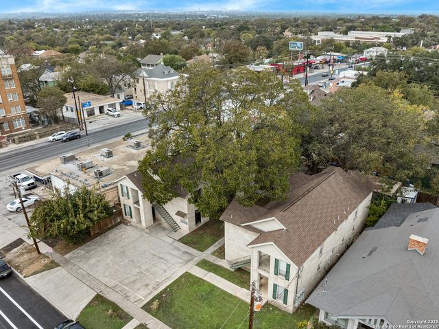 331 W Mistletoe, San Antonio, TX 78212