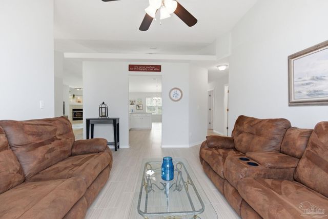 5735 Farrel Way, Milton, FL 32583