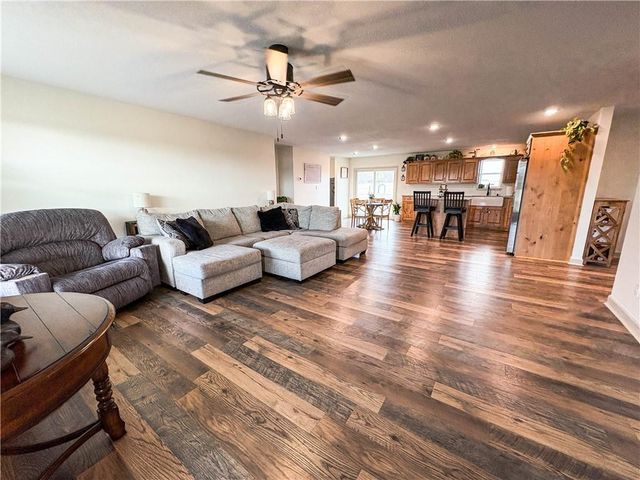 1231 SW 101 Road, Chilhowee, MO 64733