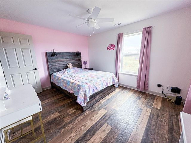 1231 SW 101 Road, Chilhowee, MO 64733