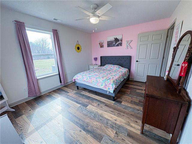 1231 SW 101 Road, Chilhowee, MO 64733