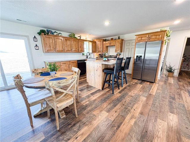 1231 SW 101 Road, Chilhowee, MO 64733