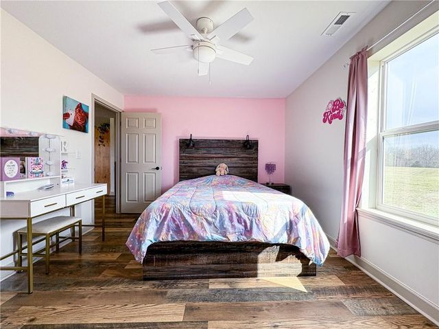 1231 SW 101 Road, Chilhowee, MO 64733