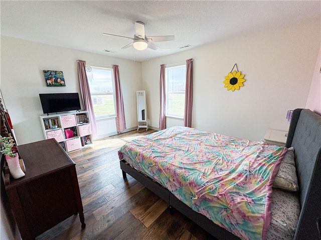 1231 SW 101 Road, Chilhowee, MO 64733