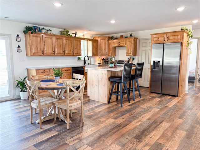 1231 SW 101 Road, Chilhowee, MO 64733