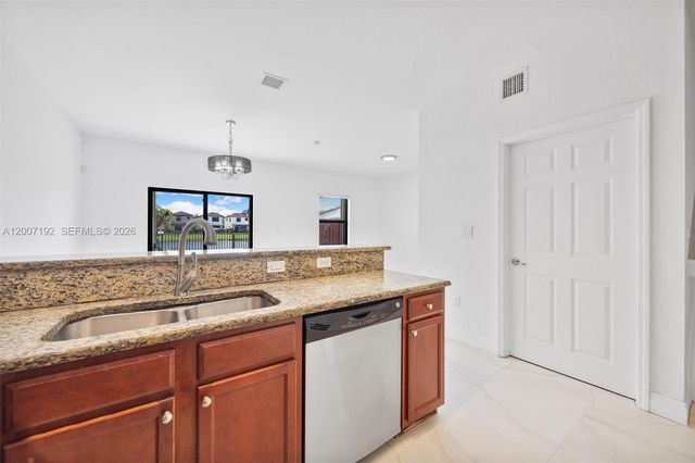 3728 NE 3rd Ct, Homestead, FL 33033