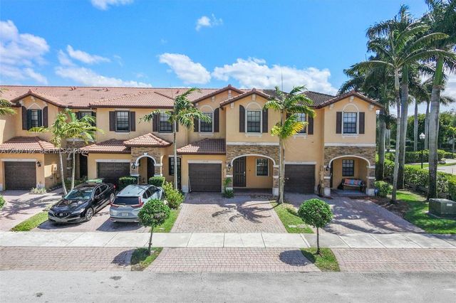 3728 NE 3rd Ct, Homestead, FL 33033