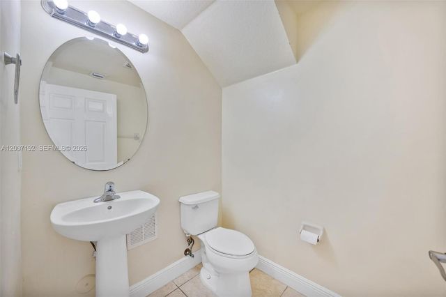 3728 NE 3rd Ct, Homestead, FL 33033