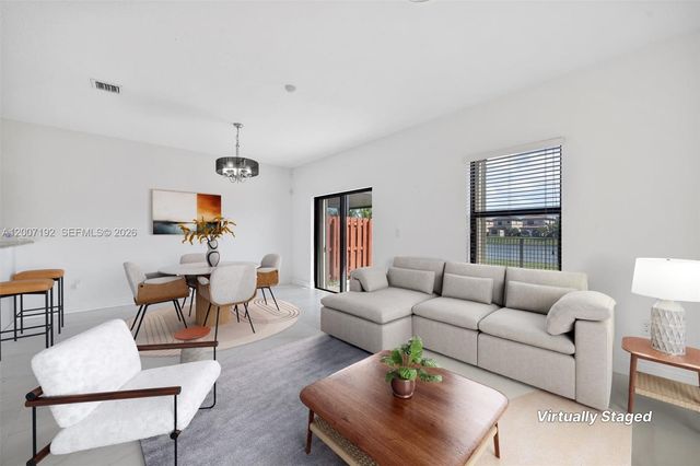 3728 NE 3rd Ct, Homestead, FL 33033