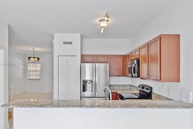 3728 NE 3rd Ct, Homestead, FL 33033