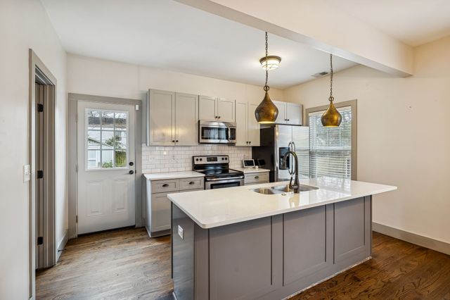 924A Strouse Ave, Nashville, TN 37206