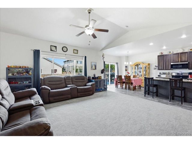 692 Settlers Dr, Milliken, CO 80543