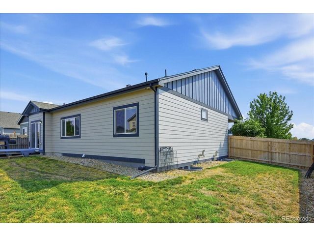 692 Settlers Dr, Milliken, CO 80543