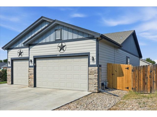 692 Settlers Dr, Milliken, CO 80543