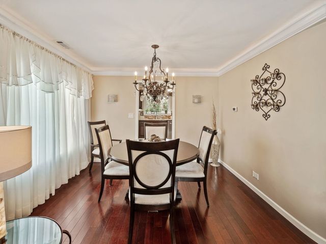 760 Thunderbird Trail, Carol Stream, IL 60188