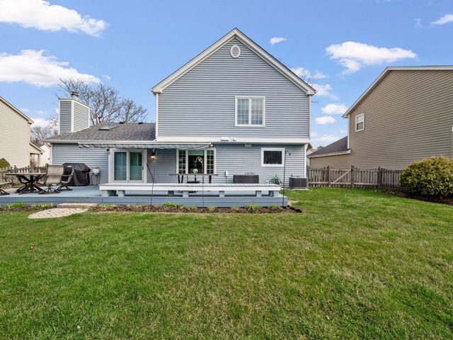 760 Thunderbird Trail, Carol Stream, IL 60188