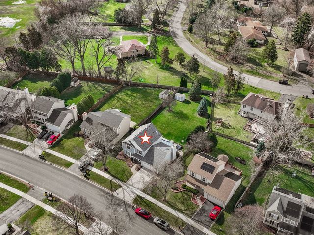 760 Thunderbird Trail, Carol Stream, IL 60188