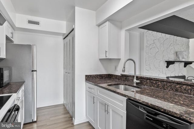 117 SANDRA RD, Voorhees, NJ 08043