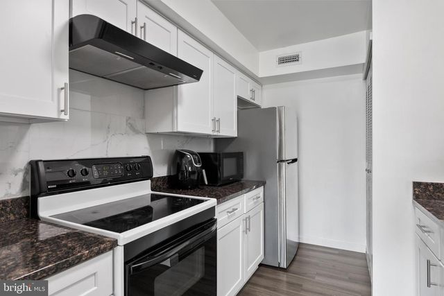 117 SANDRA RD, Voorhees, NJ 08043