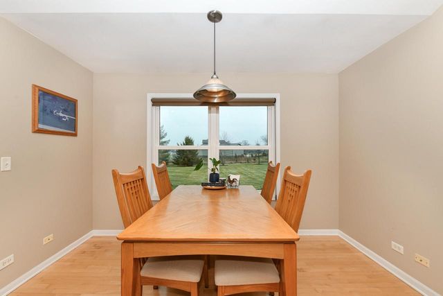 909 S Beaumont AVENUE, Kansasville, WI 53139