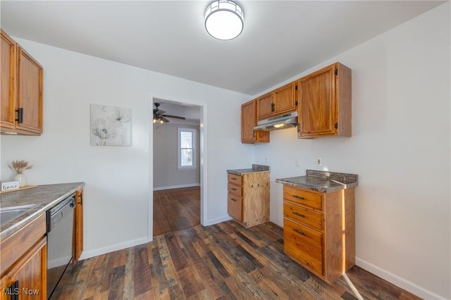 464 E 250th Street, Euclid, OH 44132