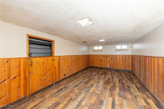 464 E 250th Street, Euclid, OH 44132