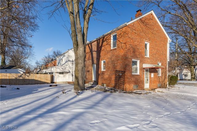 464 E 250th Street, Euclid, OH 44132
