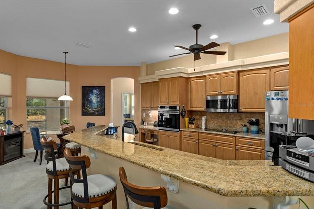 39 LINDER STREET, Homosassa, FL 34446