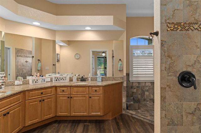 39 LINDER STREET, Homosassa, FL 34446