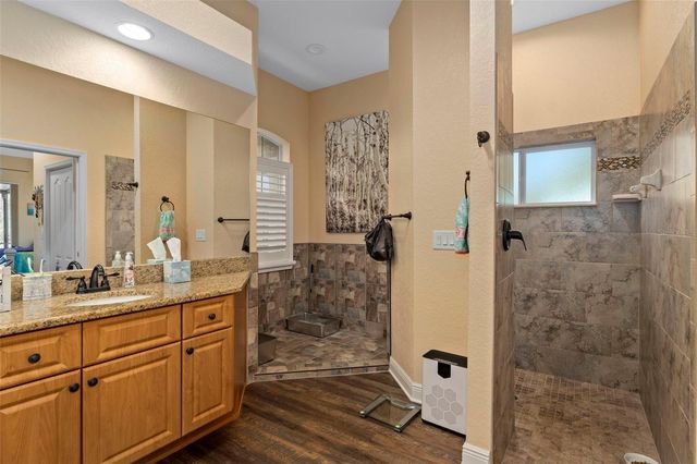 39 LINDER STREET, Homosassa, FL 34446