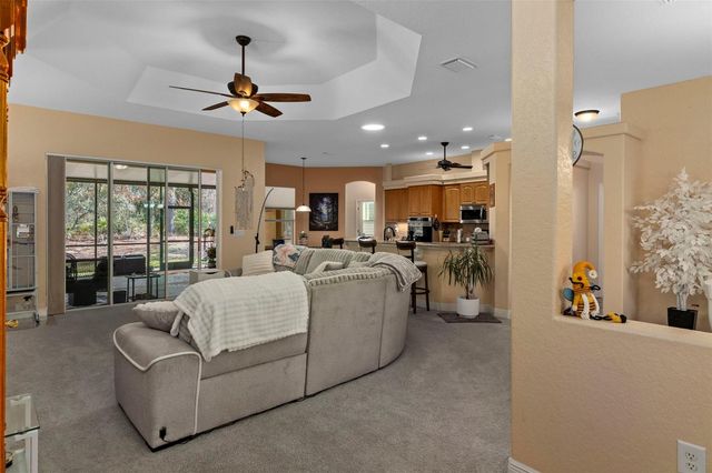 39 LINDER STREET, Homosassa, FL 34446