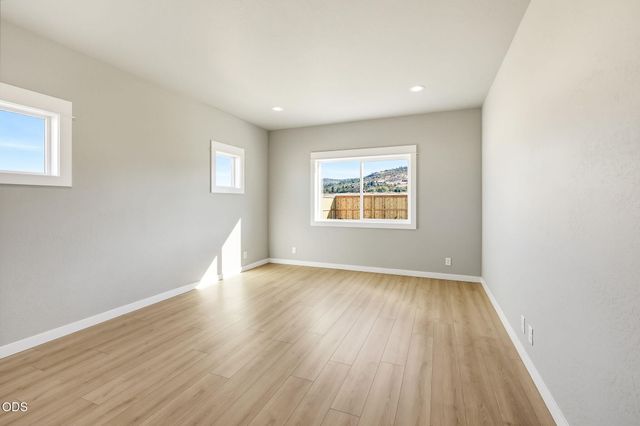 3220 Garner Way, Medford, OR 97504