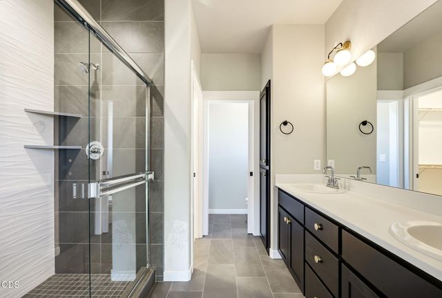 3220 Garner Way, Medford, OR 97504