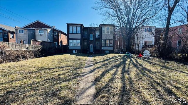 3823 Potomac Street, St Louis, MO 63116