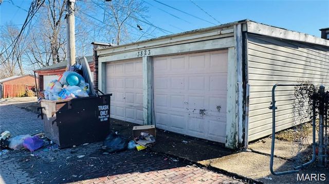3823 Potomac Street, St Louis, MO 63116