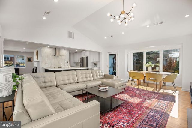 1313 DANDRIDGE ST, Fredericksburg, VA 22401