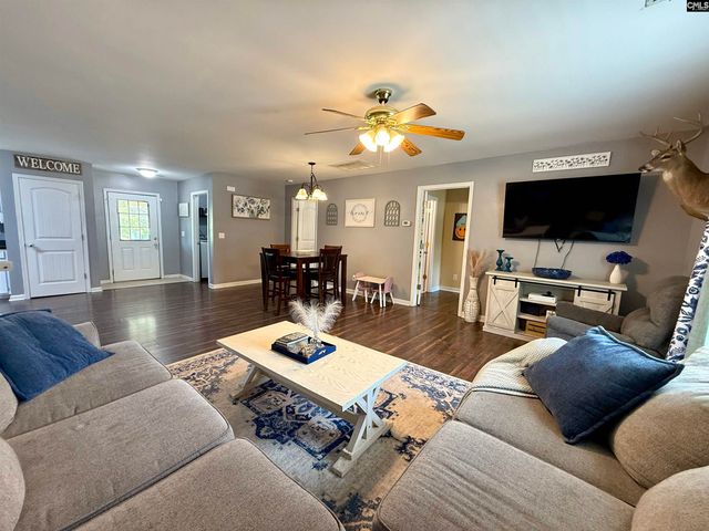 1337 Cheraw, Cassatt, SC 29032