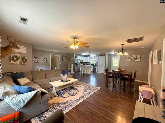 1337 Cheraw, Cassatt, SC 29032