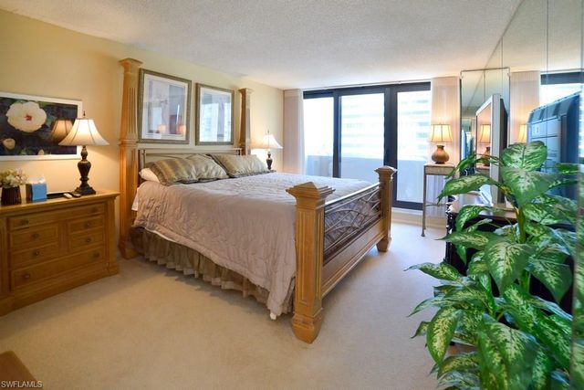4001 GULF SHORE BLVD N 500, Naples, FL 34103