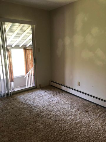 25136 Potomac Drive, South Lyon, MI 48178